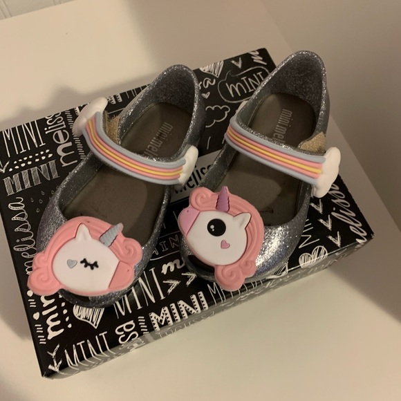 BRAND NEW Mini Melissa unicorn sandals - Picture 3 of 4